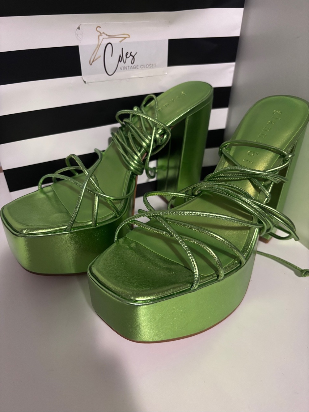 Gianni Bini Shiny Lime Green Strappy Platform Heels